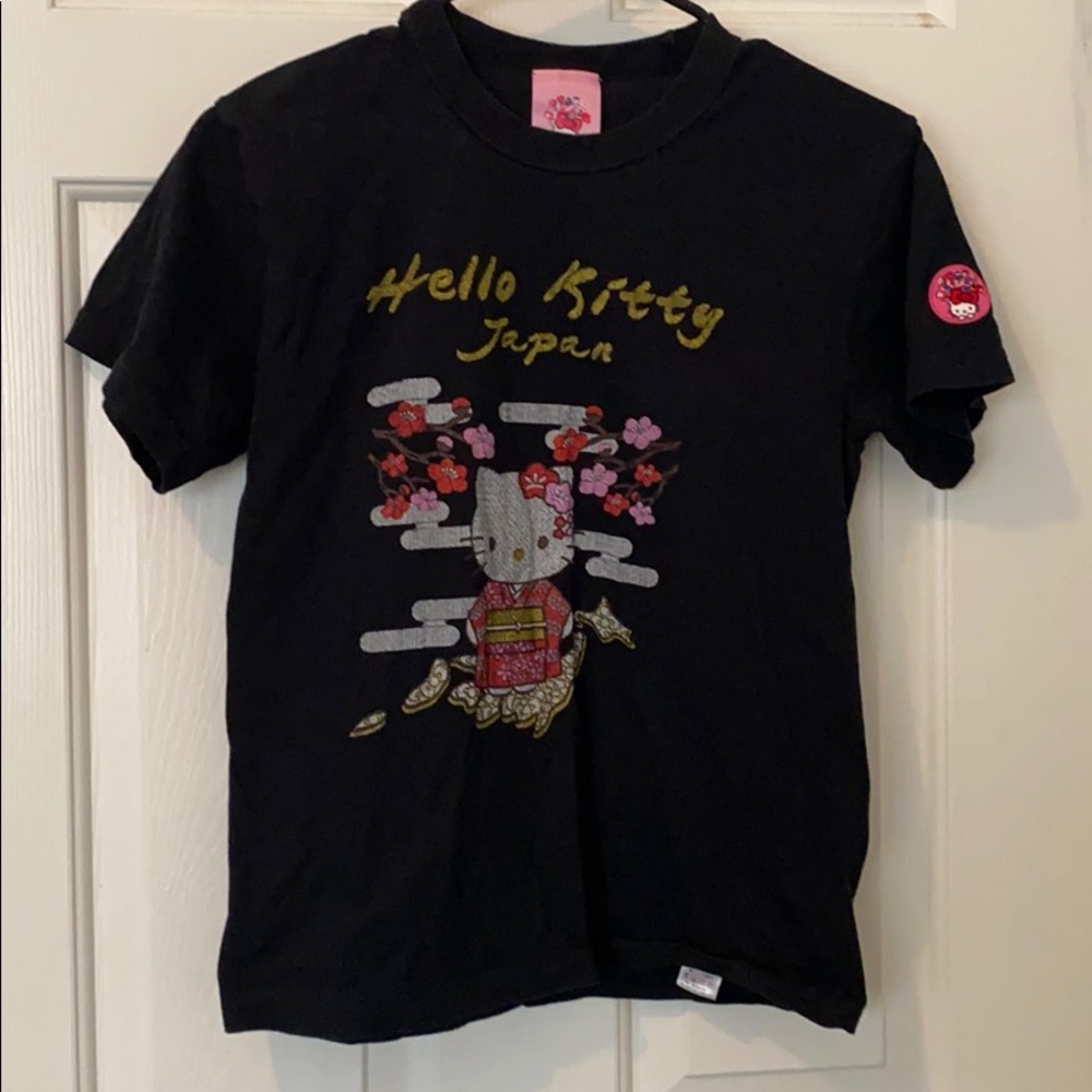 Sanrio t shirt